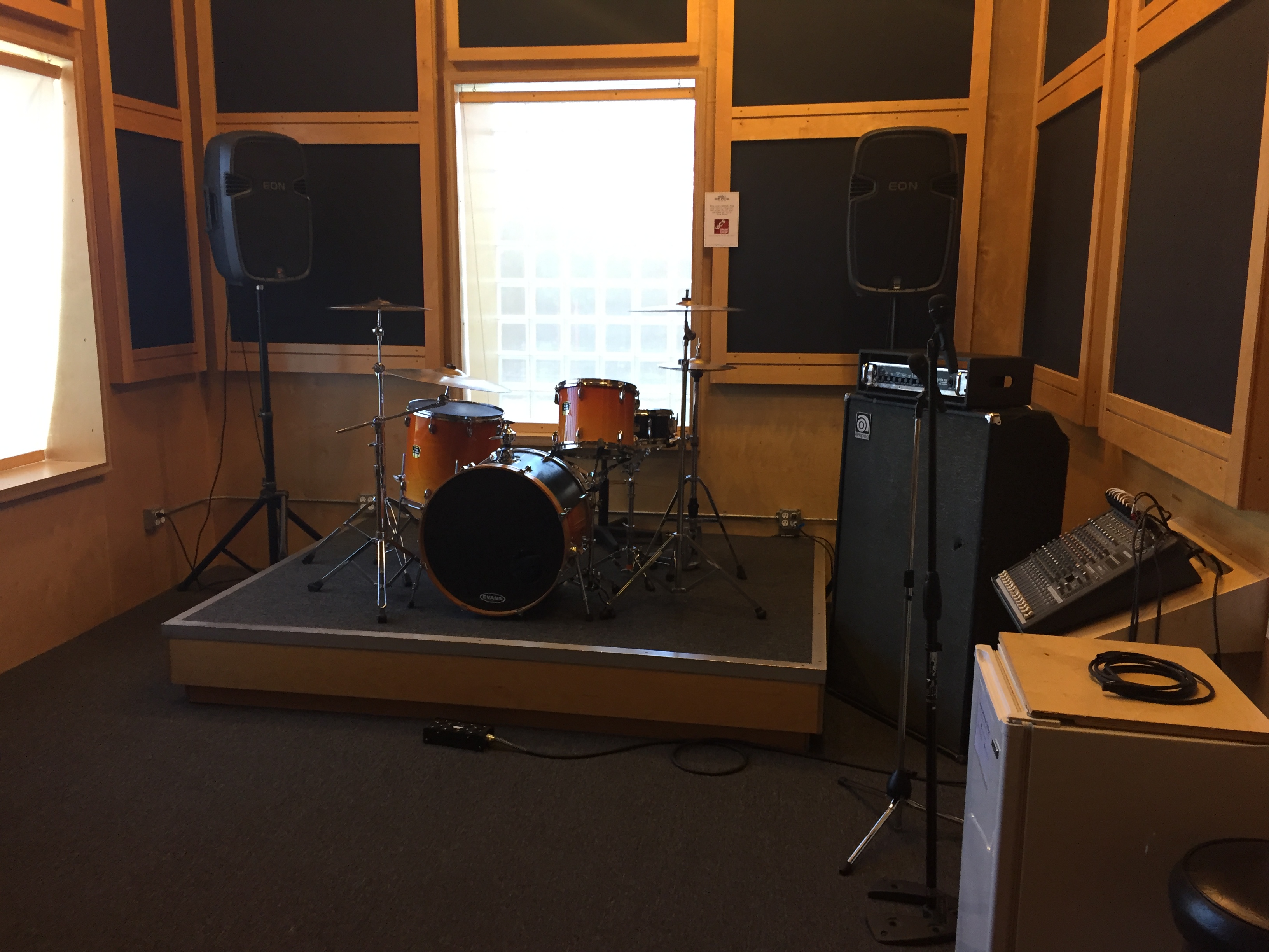 Hourly studio space. (Brendan O'Brien, 14 East)