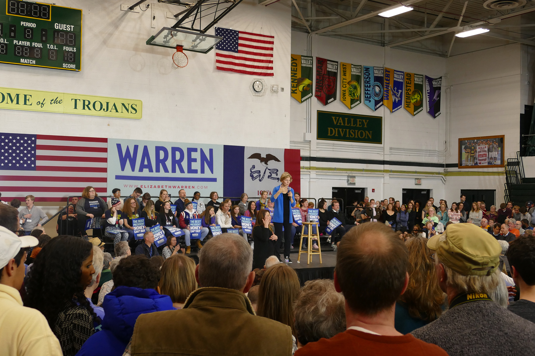 Warren in front of crowd. (Marissa Nelson, 14 East)